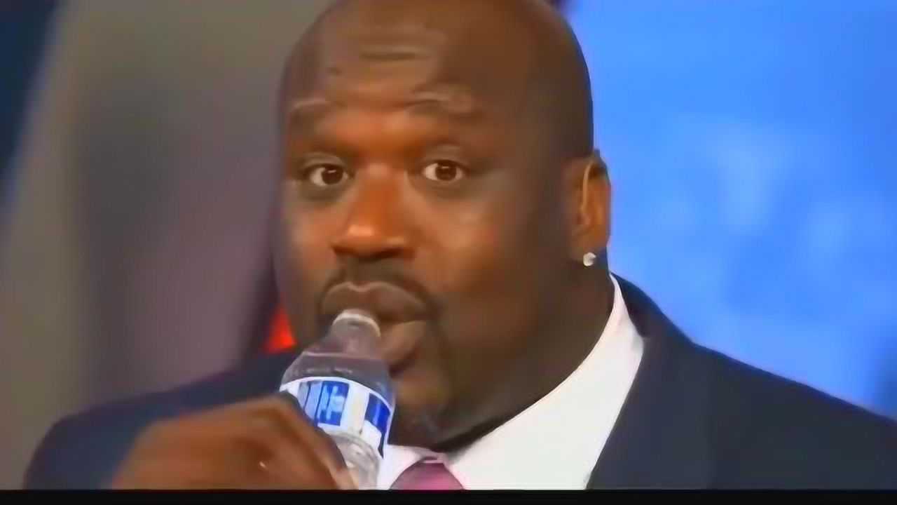 奥尼尔喝水就像喝口服液姚明像喝奶他直接喝大桶水2