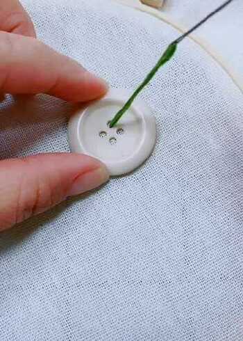 纽扣的两种缝法,这样缝起来太好看了,喜欢