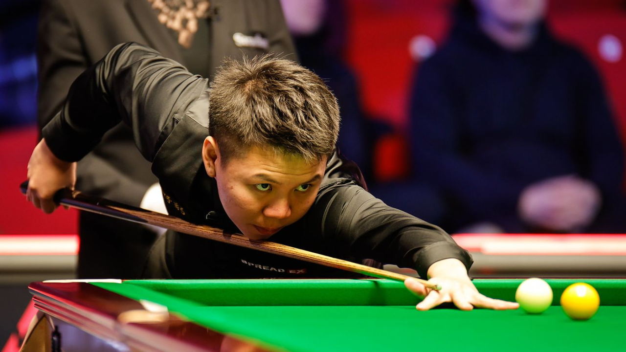 回敬火箭一局逆转落后50分周跃龙机会在手单杆76分翻盘