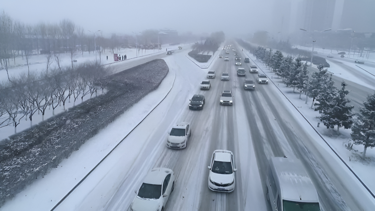 大范围雨雪来袭我国将面临2008年以来最复杂的春运天气