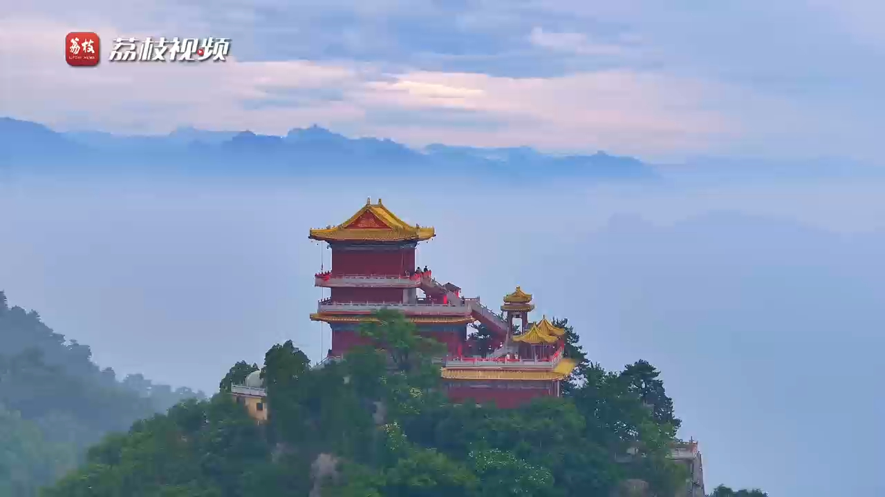 云蒸霞蔚!秦岭终南山云海翻涌气势磅礴