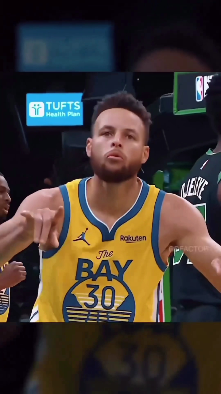 库里的抖肩是跟闺女学的吗