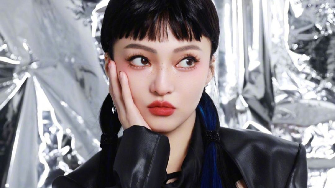 被亲人卷走存款,因身体原因封麦,张韶涵涅盘翻红之前经历了什么