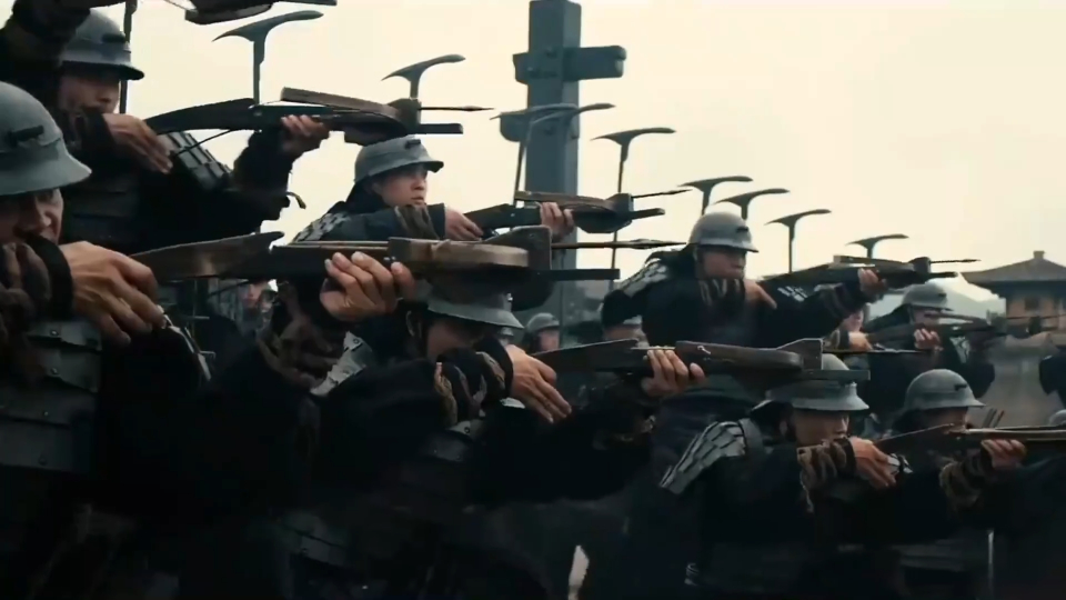 这才是战争,重枪暴刺千军万马,长刀狂劈虎贲军