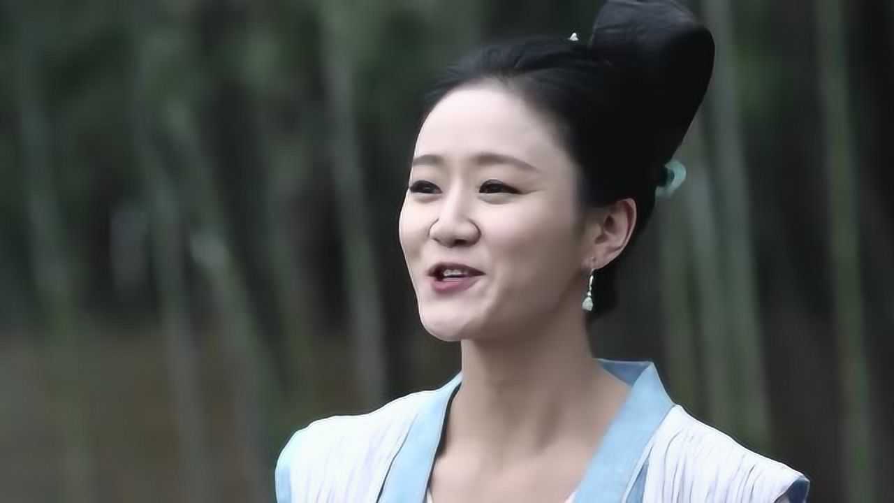 包拯直言李夫人和他一同回京城让李夫人收拾即刻就动身