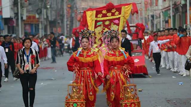 网红翁佳娜参加的祭祀文天祥活动现场