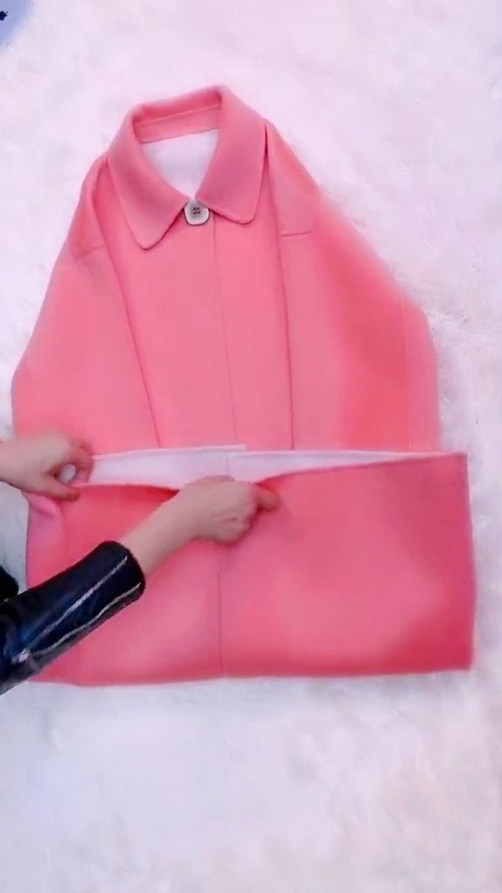 天气冷了,外套上场的季节了.外套叠法