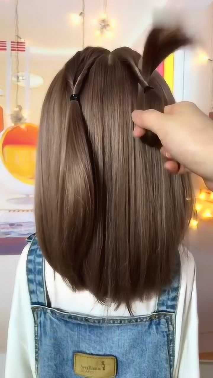 大热天,短发女生这样扎头发出游最好,凉快