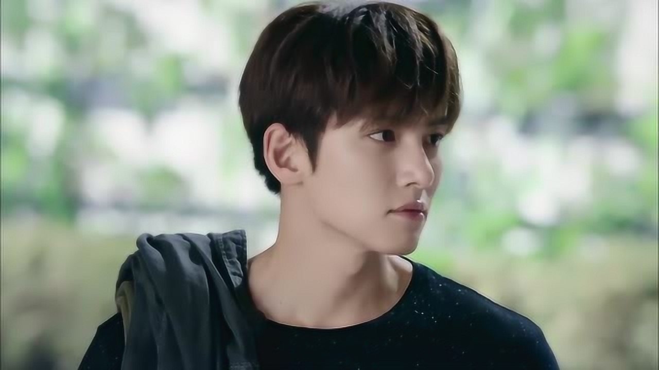 旋风少女2松柏道馆迎来了两位新教练两人决定pk