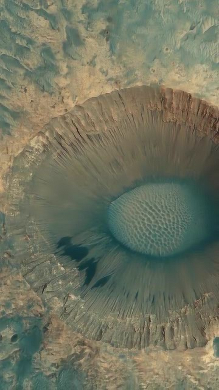 俯瞰火星表面最大的火山