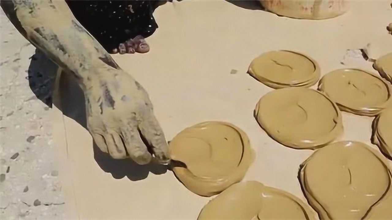 真正的穷到吃土海地人以吃土为生真是可怜