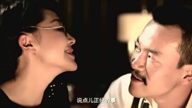 邪不压正:美女刻章在自己身上盖印,这爱好一般人真不懂欣赏