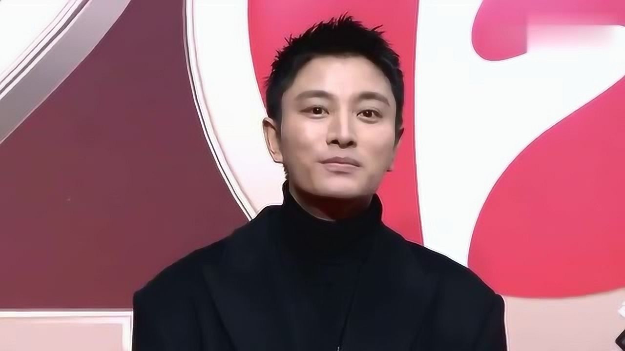 贾乃亮国剧盛典走红毯现场遭女粉丝表白亮亮回复超显情商