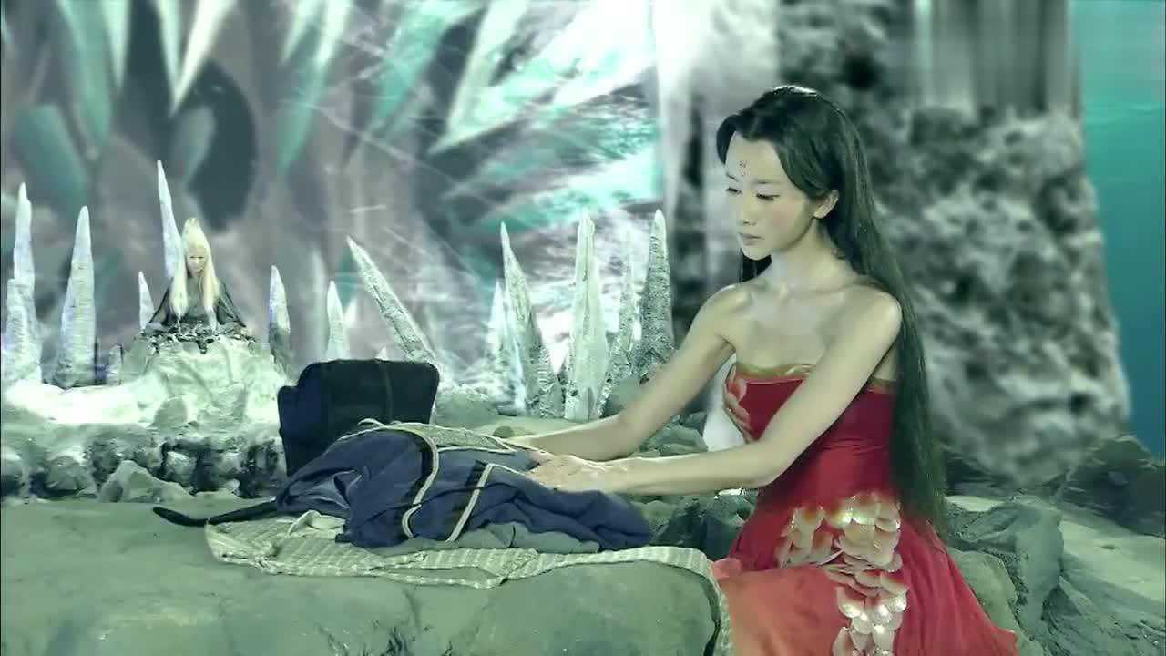 碧波仙子红鱼儿正在去为李安报仇时凤妹劝红鱼儿不要多事