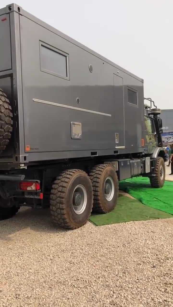 乌尼莫克越野房车整车重量27吨全车配置防弹装甲