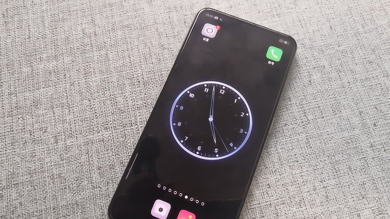 教你在手机桌面放一个水滴时钟,像时钟掉在水里一样,唯美又实用