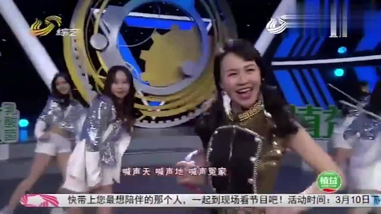 超级大明星：美女唱歌突然脱衣服，劲歌热舞嗨翻全场，太精彩了腾讯视频