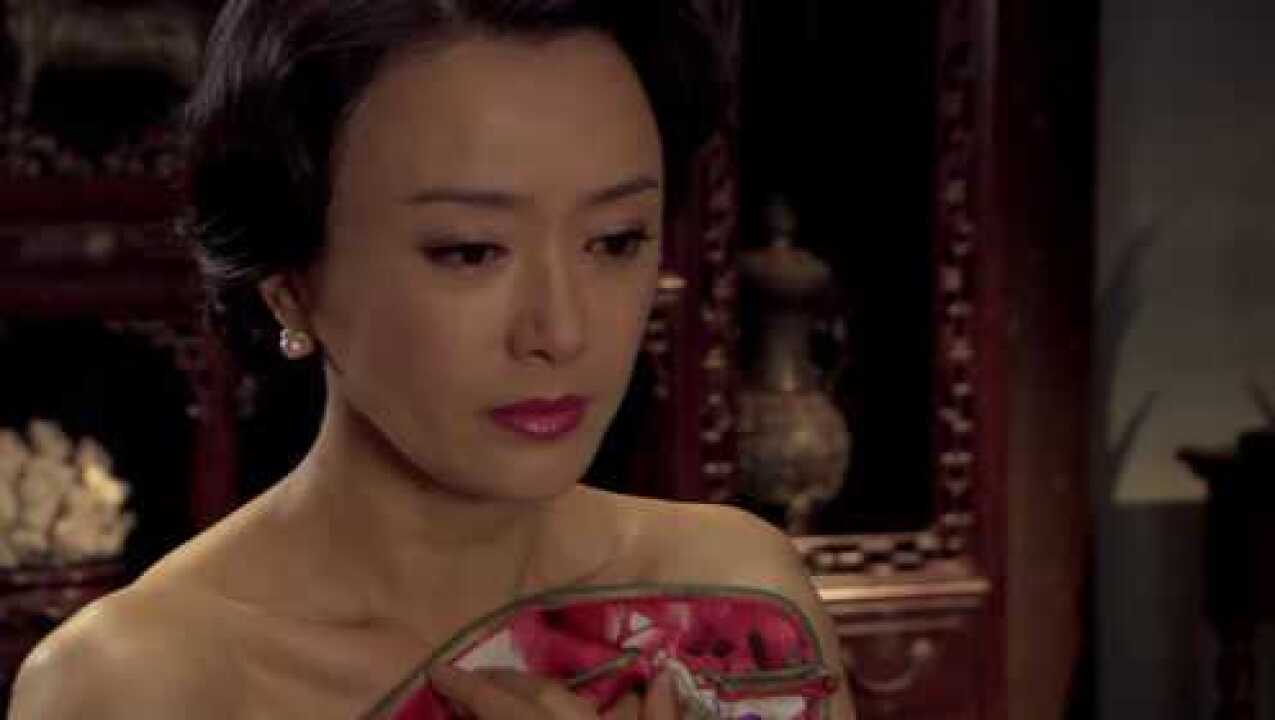 美女惨遭恶霸欺负，哪知刚出口侮辱，下秒死法太残忍不忍直视_高清