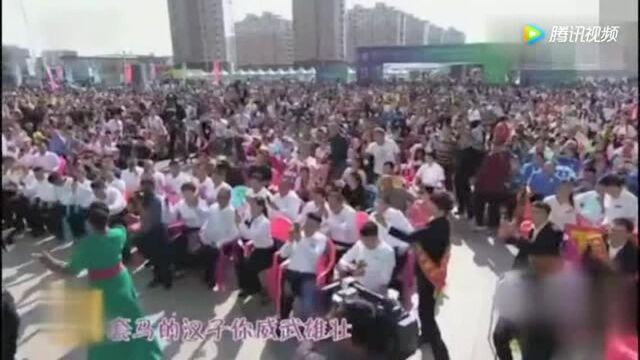 乌兰托娅演唱《套马杆》!歌词耳熟能详!经典神曲再现