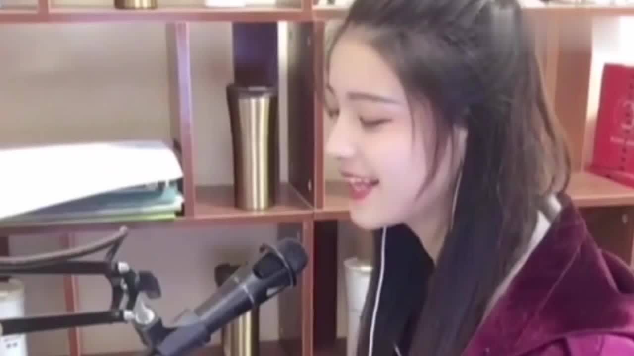 葛漂亮演唱白狐感觉比原唱还有味道听得让人陶醉