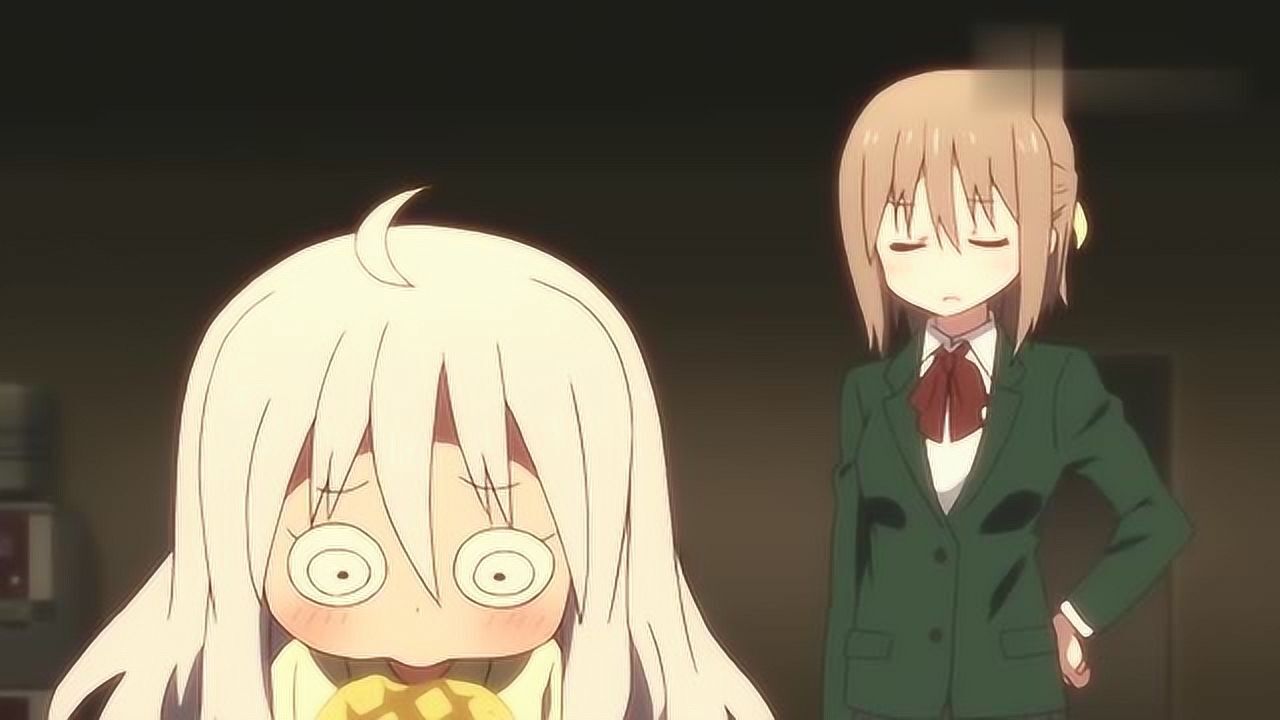 干物妹小埋小时候的小光也好可爱一个人偷偷吃面包