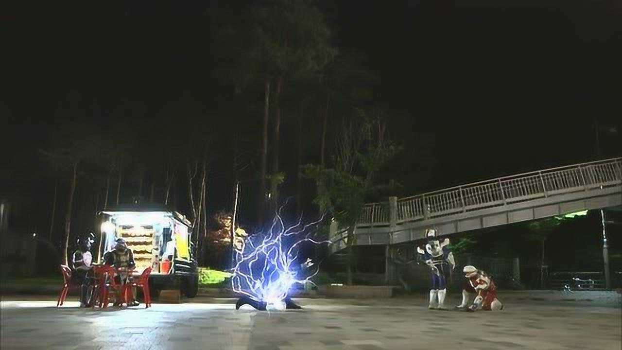 出动！凯警 8集