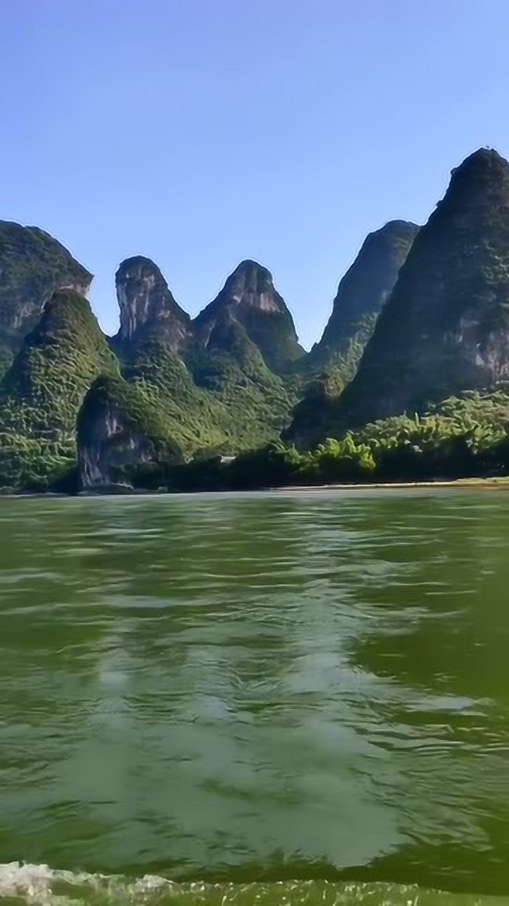 桂林的山 漓江的水 好美