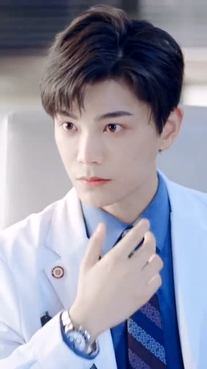 丁禹兮,周医生第一眼就很心动,对小丁心动了!