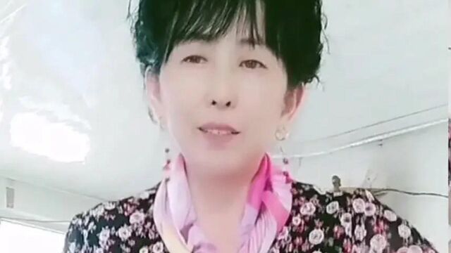 搬杆子《唱英雄》王秀娟,表演的不错