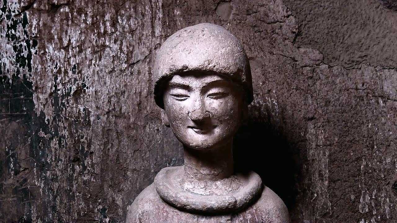 东方微笑——麦积山石窟展览