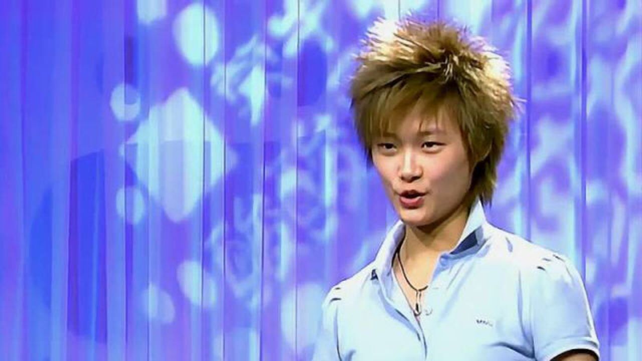 重温超级女声海选李宇春现场大秀舞蹈串烧评委评价很高