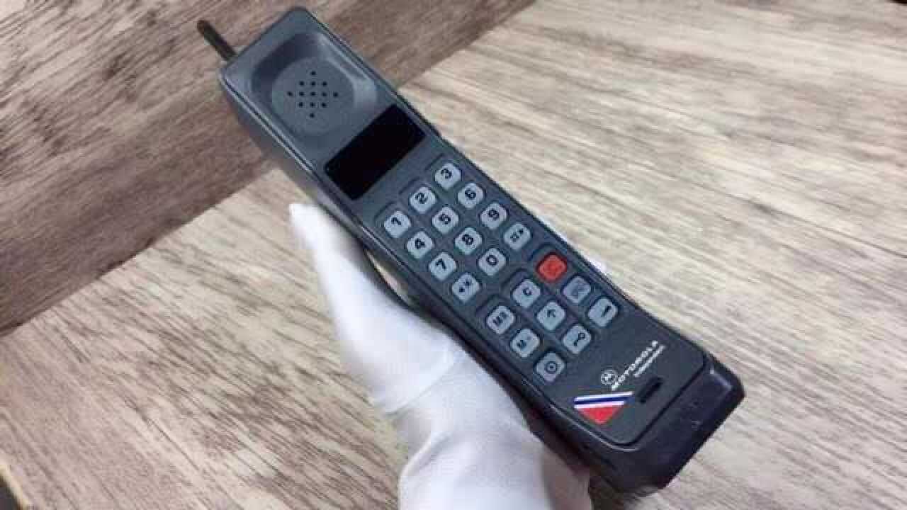 80年代的大哥大手机俗名大灰狼经典怀旧手机