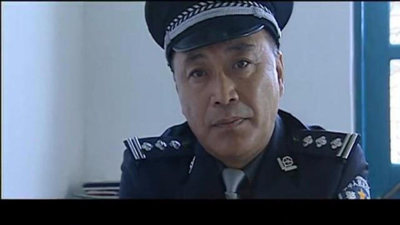 七尺男儿局长亲自来看望犯人兑现了之前的诺言把他当兄弟