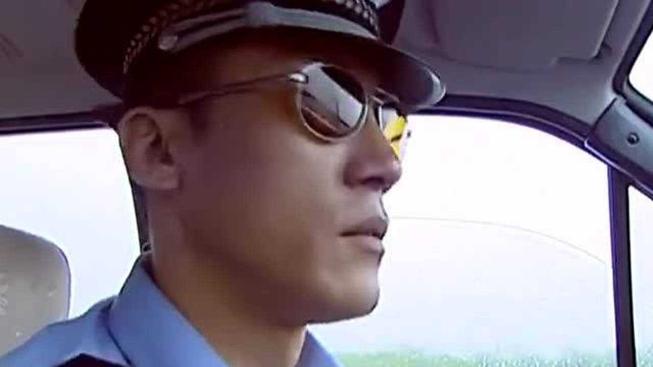警中英雄:冷赫男方鸣追上万全,万全还敢挑衅?