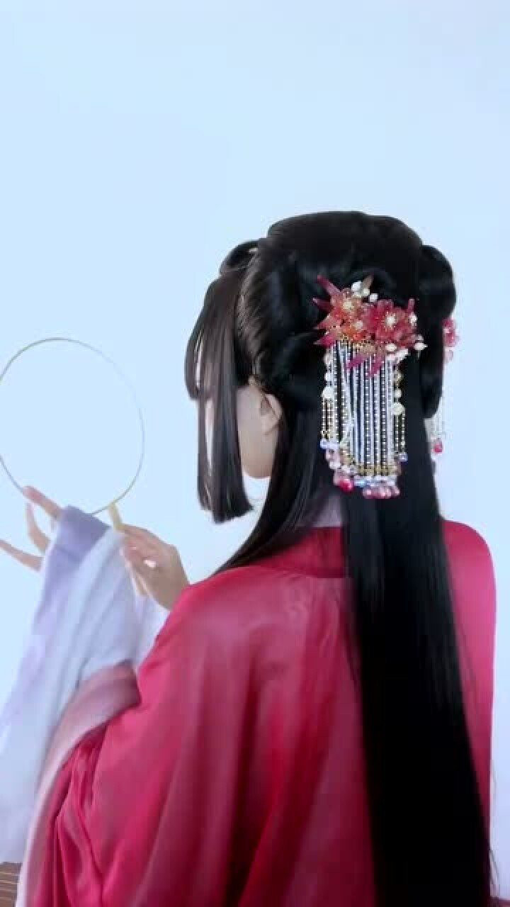 好漂亮的公主切盘发,这古装造型也太美了吧,像极了古代妖姬!