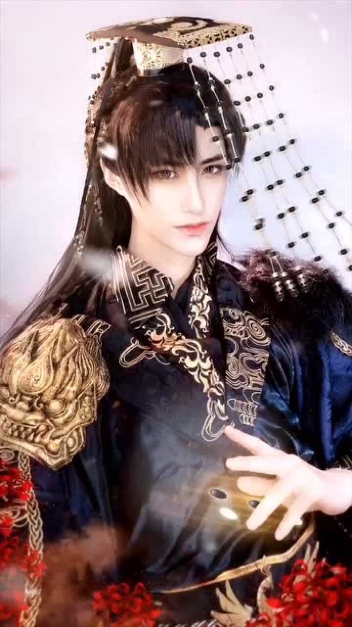 这个调调的莫微雨我太喜欢了墨燃师尊走后我再也不知何为人间