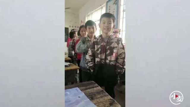 老师打地鼠式抽背学生课文 老师:学生会提前三天做好准备