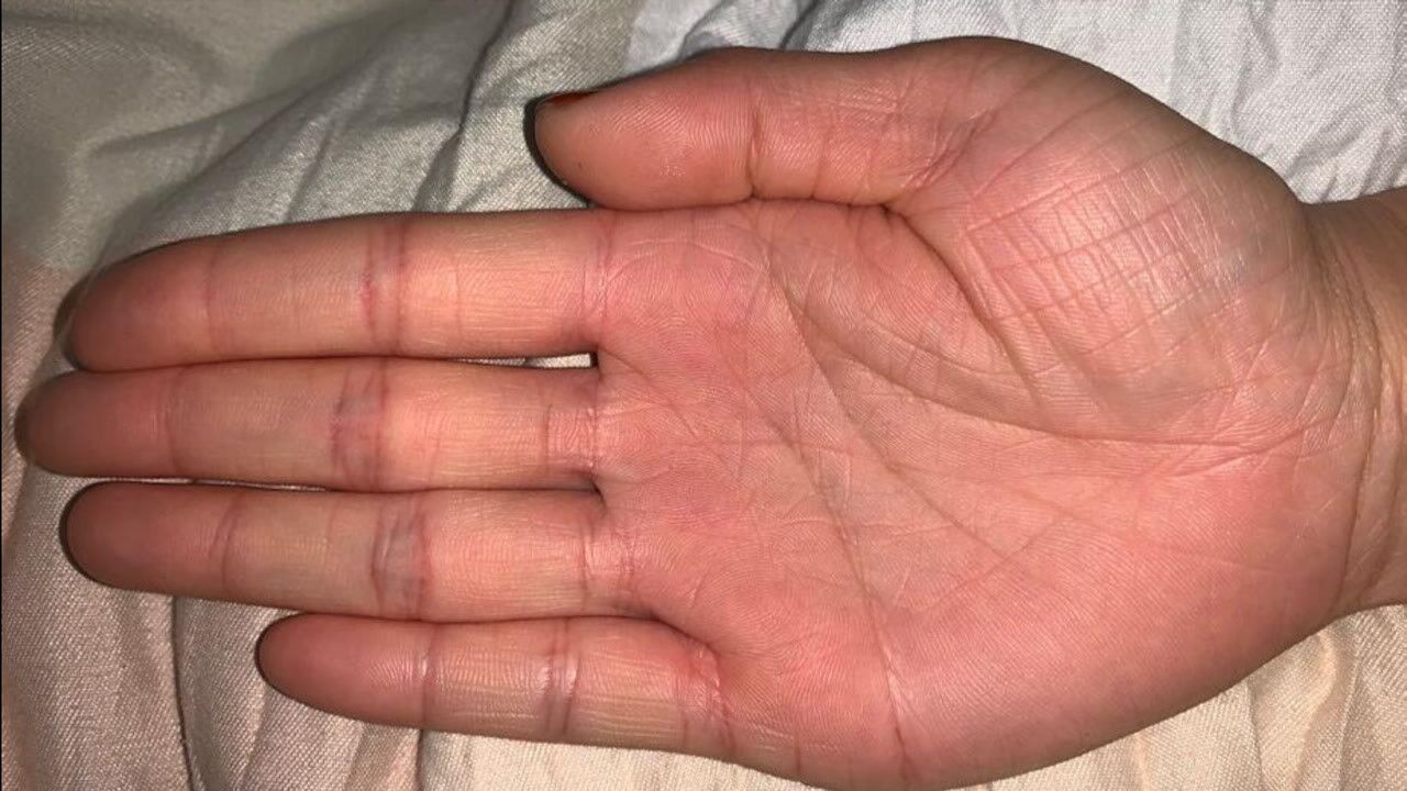 手相讲解女人川字掌纹的命运左手川字掌的女人命好吗一生钱财不断来