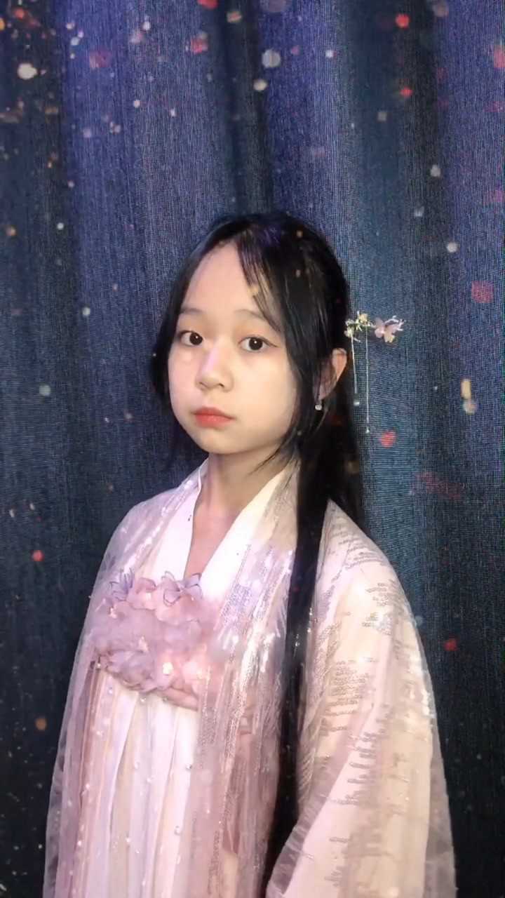 嘉佳girl何来人间一惊鸿只是世间一俗人