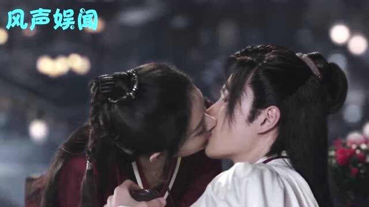 有翡:赵丽颖强吻王一博,有谁注意王一博的反应?太真实了