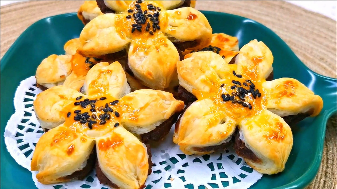 梅花酥的简单做法,颜值又高又好吃,烤箱小点心,酥到掉渣!