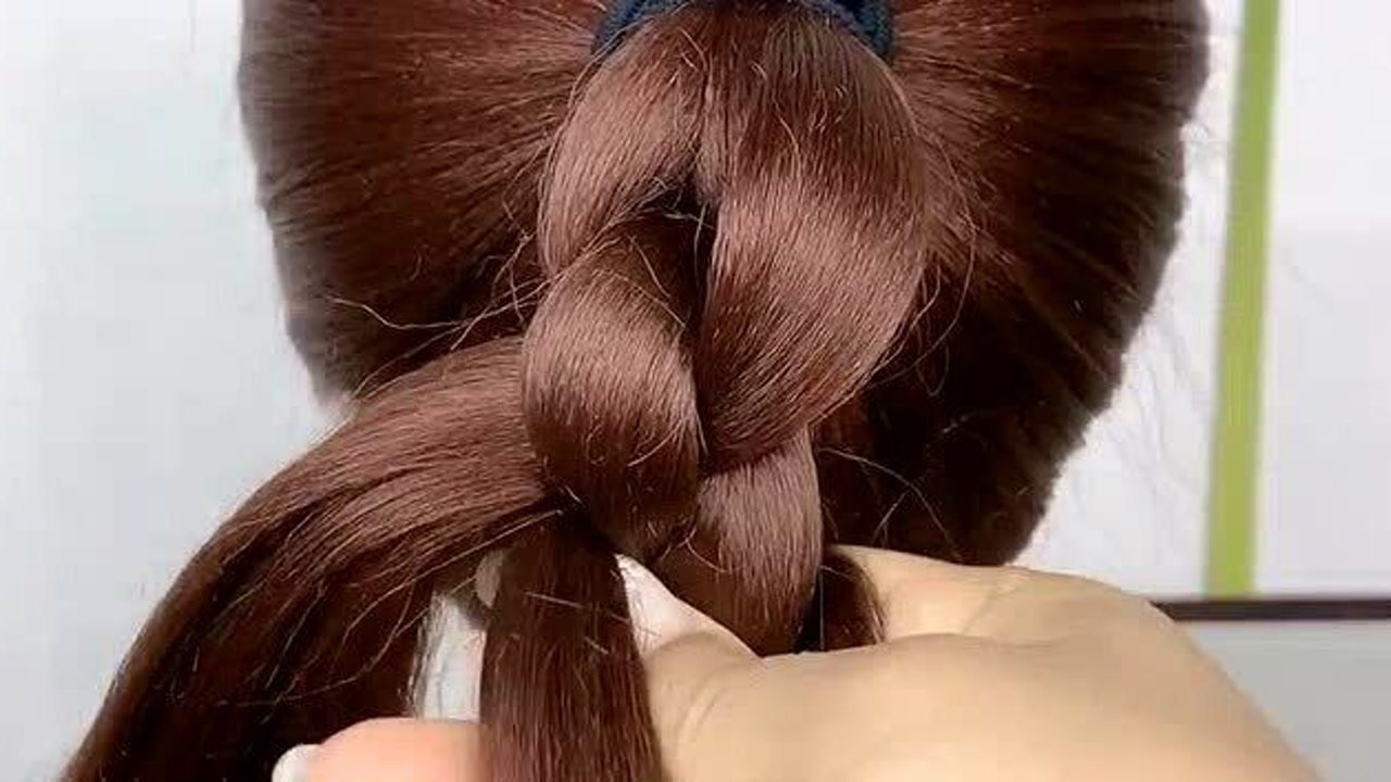 慢动作教你编四股辫子,简单又个性,超利落的_腾讯视频