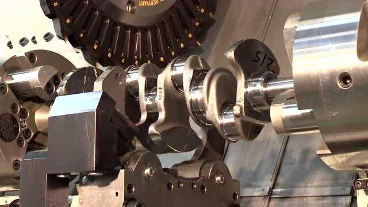 曲轴加工专用机床,这么好的机床,不撞一下真的可惜了