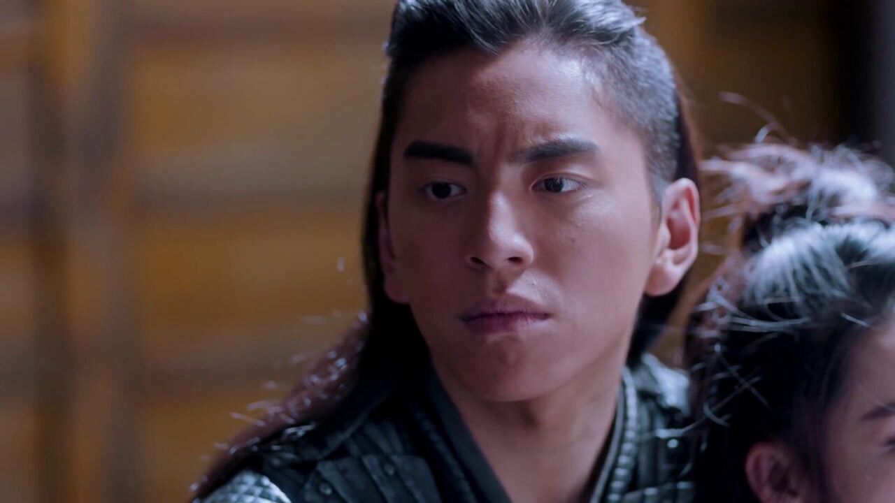 狼殿下:摘星醒来后得失魂症,狼仔为他找女萝草,不顾一切