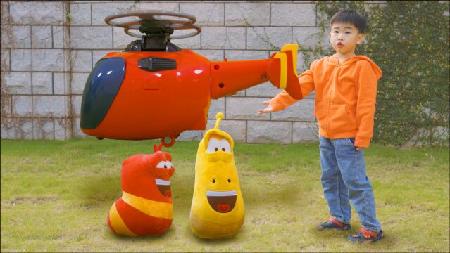 枫枫玩具  枫枫快召唤舒克直升机,去救援晕倒的爆笑虫子