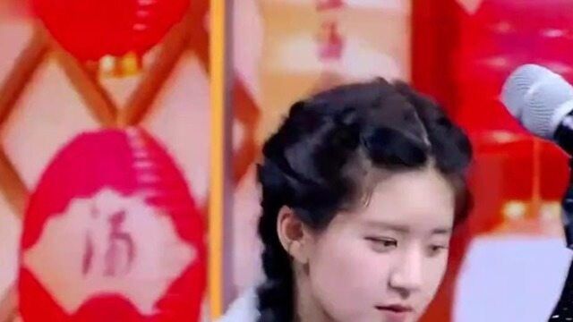 第一次见王一博输了还开心,李沁一脸无奈,赵露思表情萌翻!