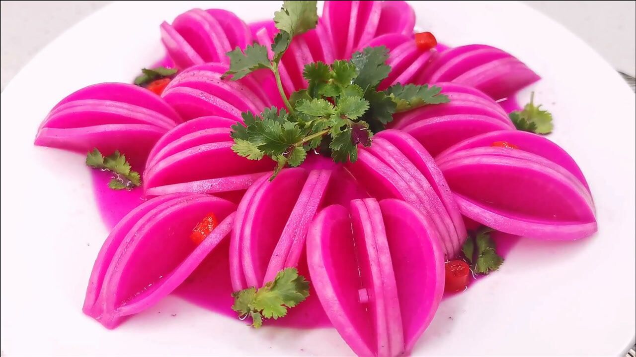 辣花萝卜高颜值的开胃小菜酸辣脆爽开胃下饭火龙果味的花开富贵