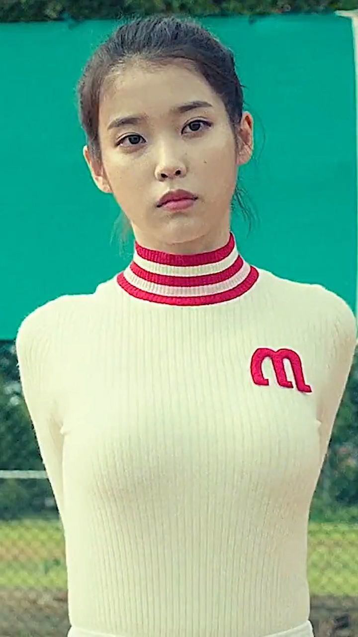 iu李知恩#iu#这谁顶得住啊#艾特你朋友来看这身材谁看谁不迷糊?