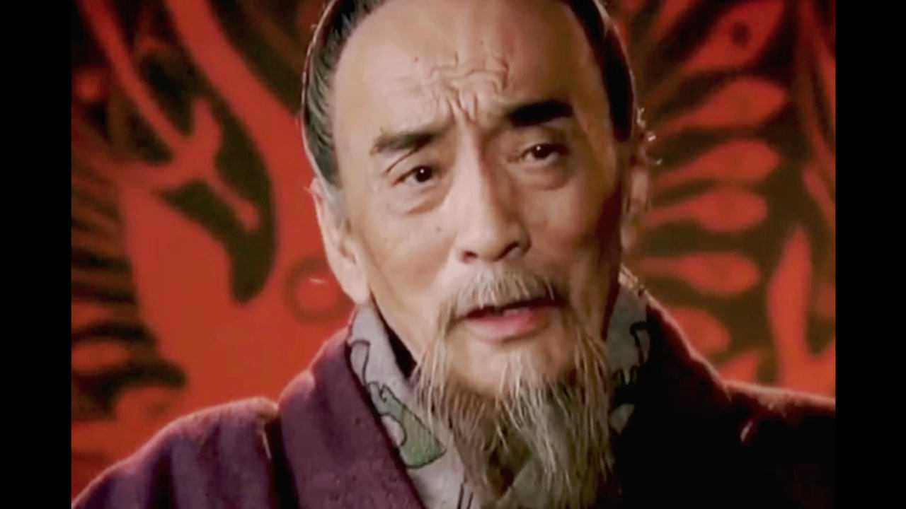 《新三国》第2集——王允宴上哭诉无人替他行刺董卓,曹操出现