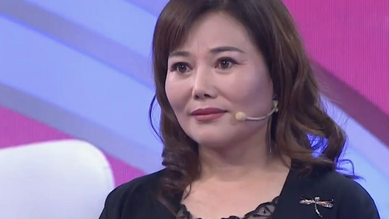 门当户对漂亮女嘉宾49岁连孙女都有了导师一脸吃惊